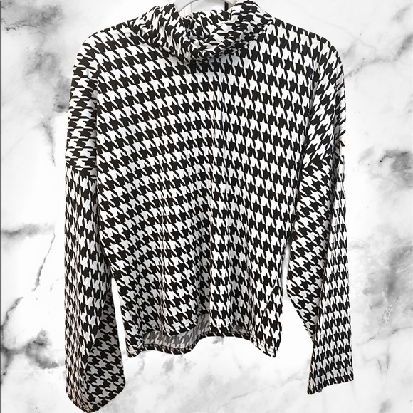 PrettyLittleThing Sweaters - Mono Dogtooth Print Roll Neck Oversized Sweater